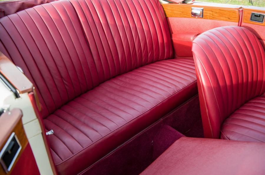 Интерьер Riley RMD Convertible 1949 года  (фото 17 из 21)